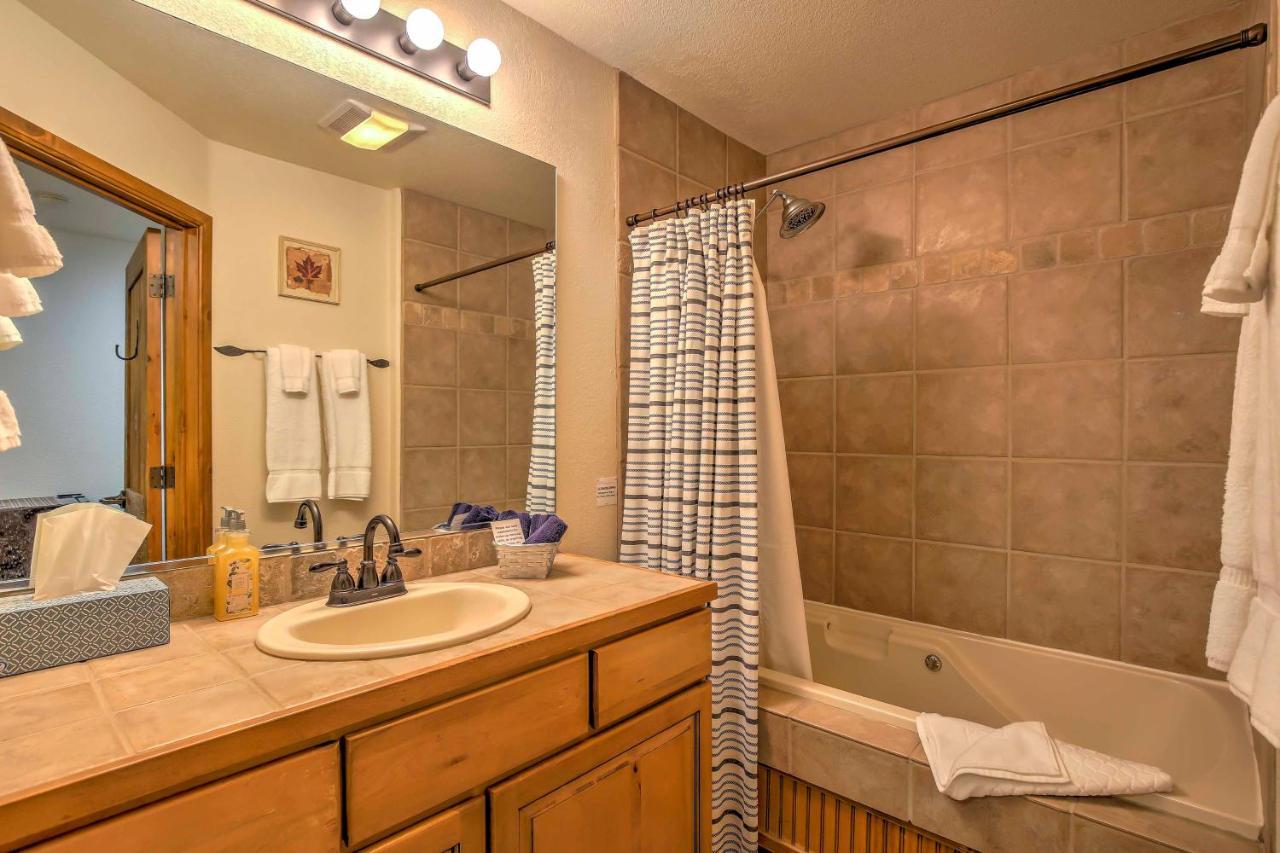 Breck Studio With Hot Tub Access, Walk To Main St! Breckenridge Exterior photo